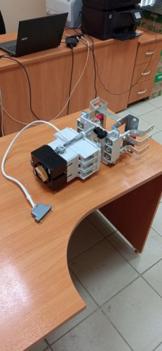Купить Автоматический выключатель А3726 выдвижной с электроприводом (современный вариант на базе ВА04-36) 