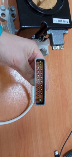 Купить Автоматический выключатель А3726 выдвижной с электроприводом (современный вариант на базе ВА04-36) 