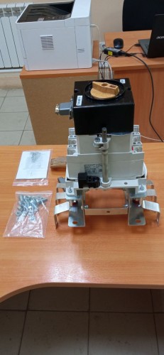 Купить Автоматический выключатель А3722 выдвижной с электроприводом (современный вариант на базе ВА04-36) 