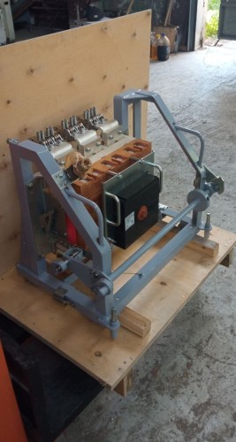 Автоматический выключатель АВ2М15СВ 1200А Автоматический выключатель АВ2М15СВ 1200А